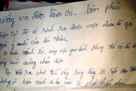 Gay cấn chuyện xã bỏ phiếu tìm cha mẹ cho bé sơ sinh