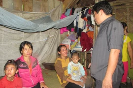 Tìm thấy thi thể người tàn tật bị nước lũ cuốn trôi 