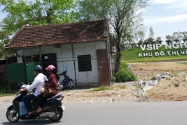 Một phụ nữ kiện hành chính chủ tịch tỉnh Nghệ An 