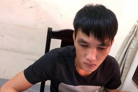 Nam thanh niên chuyên cướp dây chuyền trẻ em