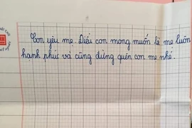 Rưng rưng lá thư nữ sinh lớp 5 gửi mẹ đi làm ở miền Nam 