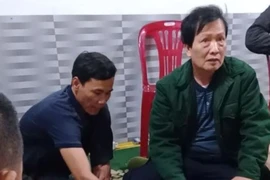 Chủ tịch xã bị tạm đình chỉ công tác vì clip đánh bạc