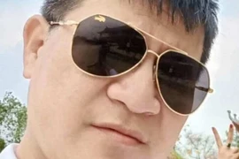 Cảnh sát công khai hình ảnh tìm nghi phạm đâm chết người 