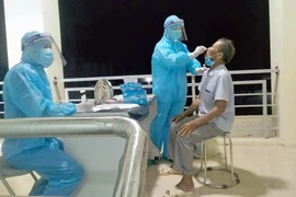 Nghệ An: 27 người tiếp xúc BN435 đều âm tính với COVID-19