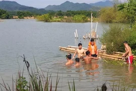 Tìm được thi thể người chết bất thường trên sông Lam