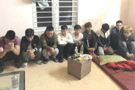 Phát hiện 9 thanh niên 'phê' ma túy bay lắc ở nhà riêng