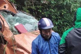 Ô tô chở cán bộ huyện lao xuống vực, 3 người thương vong