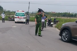 Điều tra 1 thi thể quấn trong chăn ở Nghệ An