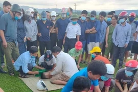 Thương tâm, hai học sinh tắm sông bị đuối nước