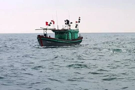Phát hiện 1 tàu cá không có người lênh đênh trên biển 