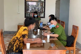 Phạt người bịa chuyện 2 cô gái 'có biểu hiện lạ' đăng Facebook, để bán hàng