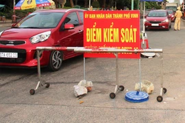 TP Vinh cấp thẻ đi chợ cho dân, giấy đi đường cho cán bộ, shipper