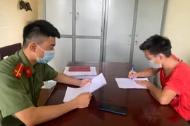 Triệu tập người tung tin sai về huyện miền núi ở Nghệ An tiếp tục giãn cách 