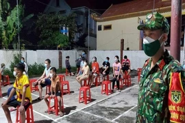 Phát hiện 9 ca COVID-19 cộng đồng, Nghệ An họp khẩn lúc rạng sáng 