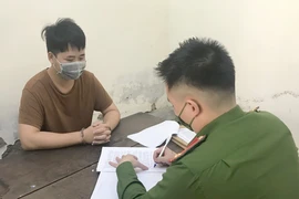 Giám đốc, phó giám đốc 1 công ty làm giả hồ sơ dự thầu cho các công ty