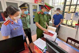 Khởi tố thêm 1 cán bộ địa chính ‘ăn tiền’ dân khi làm thủ tục cấp sổ hồng 