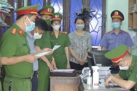 Vụ ‘vòi vĩnh’ tiền dân khi làm sổ hồng: Bắt thêm 1 nữ cán bộ địa chính