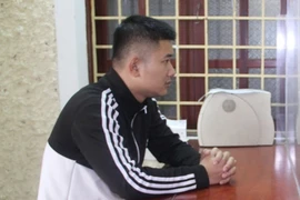 'Bắt cóc' 2 mẹ con đưa lên ô tô, bắt viết cam kết trả nợ 6 tỷ