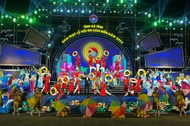 Khai trương du lịch biển với chủ đề Hà Tĩnh- Thanh âm ngày nắng mới