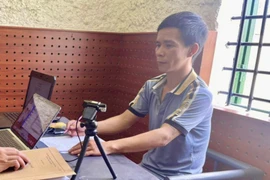 Bị bắt vì gắn camera quay lén trong nhà nghỉ để tống tiền