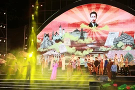 TP.HCM sẽ phối hợp Nghệ An tổ chức chương trình 'Từ Làng Sen đến Thành phố Hồ Chí Minh'