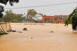 Hình ảnh mưa trắng trời, ngập lụt diện rộng ở miền núi Hà Tĩnh