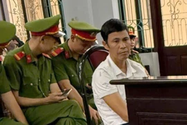 Lý do toà hạn chế báo chí và người dân tham dự phiên xử vụ gà lôi trắng