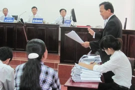 Luật sư bị xâm phạm trong quá trình hành nghề nên làm gì?