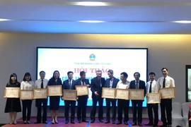 Tòa Tối cao vinh danh 17 người có công phát triển án lệ