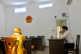 Y án vụ kiện đòi con hy hữu