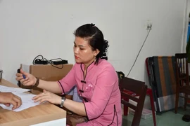 Bé trai 14 tháng tuổi bị bạo hành đã qua đời, tội danh của bảo mẫu có thay đổi?