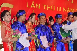 Đám cưới tập thể của 17 cặp đôi ở Sóc Trăng