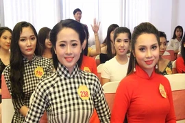Hơn 100 người đẹp dự sơ tuyển đợt 1 Hoa khôi Nam bộ