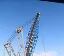Thu hồi cát xây nhà cho dân bị sạt lở ở An Giang