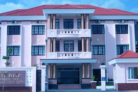  ông Nguyễn Thành Nhơn (52 tuổi) – Bí thư Đảng ủy, Phó Giám đốc Sở Tư pháp tỉnh Hậu Giang vừa qua đã từ chối nhận quyết định điều động về Hội chữ thập đỏ tỉnh và giới thiệu bầu giữ chức Phó Chủ tịch Hội (ảnh: Trụ sở Sở Tư pháp - ảnh haugiang.gov.vn)
