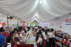 Độc đáo 'Đường sách Xứ Dừa' 