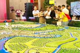Thị trường cuối năm sẽ tiếp tục khan hiếm nguồn cung căn hộ hạng C. Ảnh minh họa: QUANG HUY