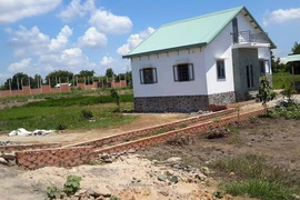 Một số doanh nghiệp, tư nhân đẩy giá đất lên cao để lừa đảo