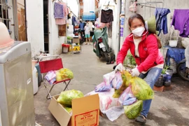 Những tổ trưởng quên chuyện nhà để lo cho dân