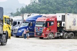 Giải pháp tháo gỡ hàng ngàn tỉ 'mắc kẹt' tại cửa khẩu