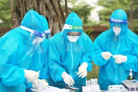 TP.HCM tạm ngưng 4 bệnh viện dã chiến