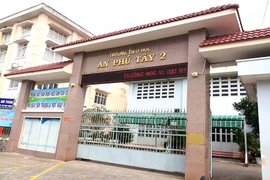 Trường An Phú Tây 2 yêu cầu phụ huynh không cho con tiêm vaccine phải ký vào bản cam kết. Ảnh: THỤC ĐOAN
