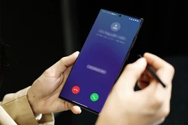 Theo quy định, một người dùng được đứng tên sở hữu không quá ba SIM mỗi nhà mạng. Nếu dùng thuê bao thứ tư trở lên thì cần thực hiện ký bổ sung hợp đồng với nhà mạng. Ảnh: MINH HOÀNG