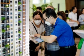 Để kích cầu thị trường bất động sản, ngăn chặn đầu cơ, cần có những ưu đãi thiết thực cho người mua ngôi nhà đầu tiên. Ảnh: THÙY LINH
