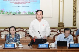 Lương chưa đủ hấp dẫn để giữ chân người tài ở khu vực công