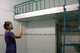 Công nhân mất việc về quê, chủ nhà trọ muốn chuyển sang nuôi gà