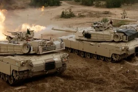 Xe tăng M1 Abrams của Mỹ trong một cuộc tập trận. Ảnh: REUTERS