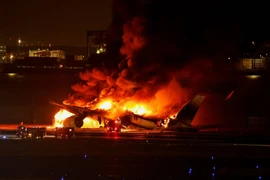 Vụ va máy bay ở Nhật: 379 người trên chiếc máy bay của Japan Airlines an toàn, nhờ đâu?