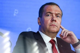 Ông Medvedev: F-16 tới Ukraine có thể châm ngòi xung đột hạt nhân