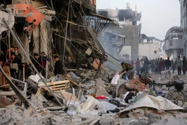 Chùm ảnh: Bệnh viện lớn nhất Gaza còn lại gì sau 2 tuần bị Israel bao vây, tấn công?